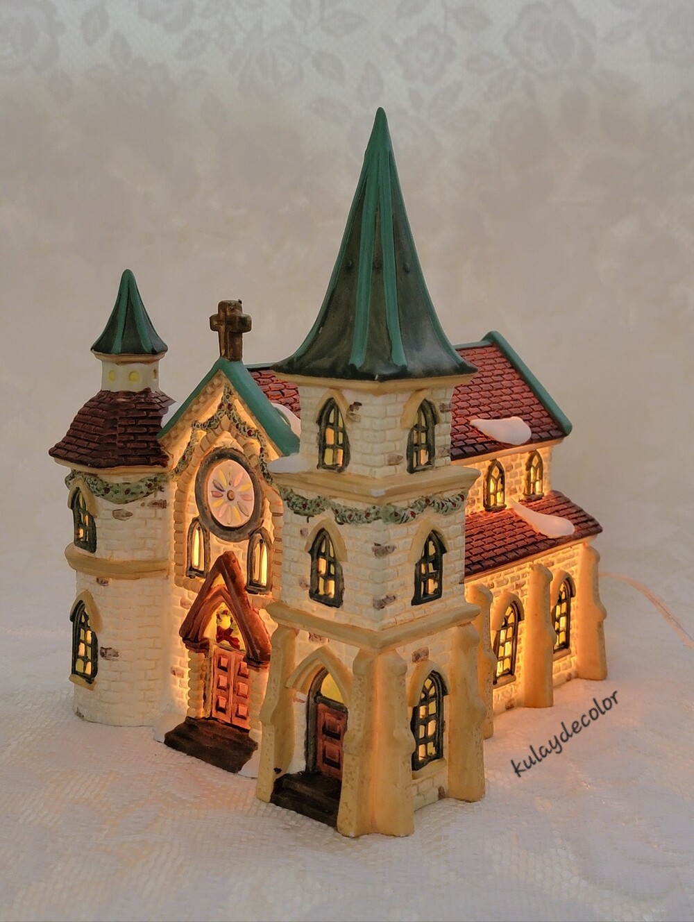Vintage Heartland Valley Village Lighted Cathedral Church Christmas Porcelain
